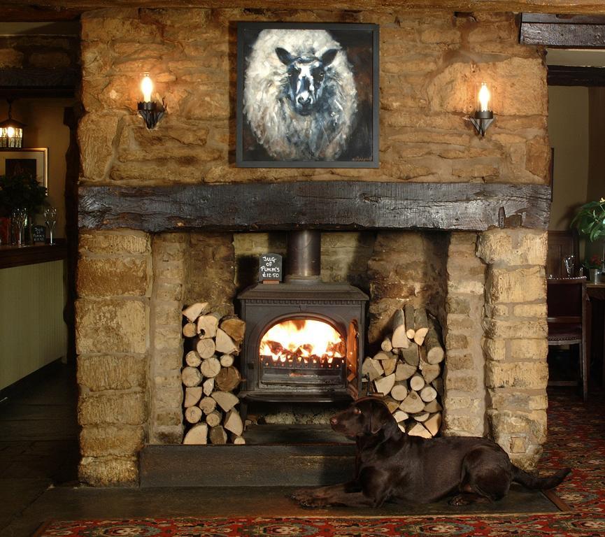 The Red Lion Inn Long Compton Zewnętrze zdjęcie